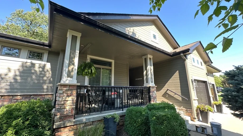 Bellevue Paint Roof Gutters